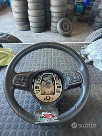 Volante Jaguar E-Pace