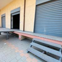 LOCALE 160MQ Pressi Via Appia FL146