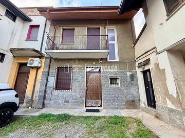 2 LOCALI RISTRUTTURATO