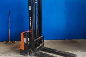 Transpallet elevatore elettrico Plus Power