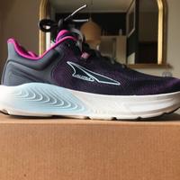 Scarpe da running marca ALTRA modello Provision 8