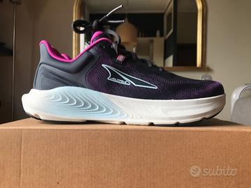Scarpe da running marca ALTRA modello Provision 8