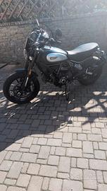 ducati scrambler 800 icona dark 