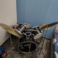 Batteria acustica usata