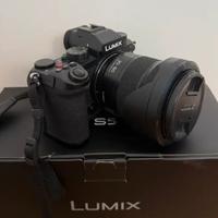Lumix S5 con obbiettivo 20-60