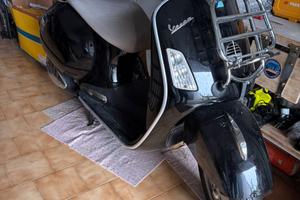 Vespa Gts 125