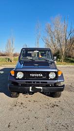 Toyota Land Cruiser BJ70