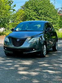 Lancia ypsilon 1.2 Gpl
