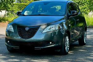 Lancia ypsilon 1.2 Gpl