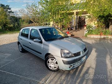 Renault Clio 1.5 diesel anno 2003