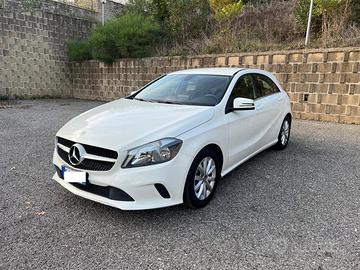 Mercedes Classe A A 180 6m Pari al nuovo 35000 km