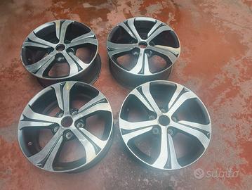 Cerchi   Nissan 16" + Kleber invernali 195/60/16