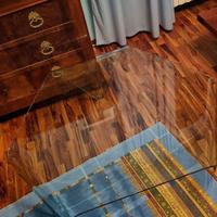 Tavolino in cristallo