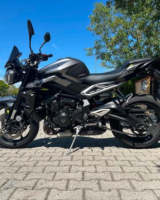 Triumph Street Triple 765 R