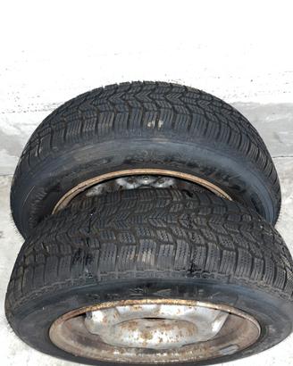 Gomme auto