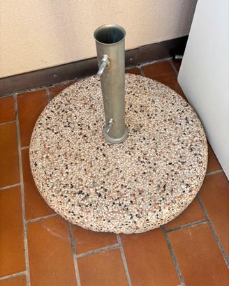 Base porta ombrellone zona vicino Rovereto