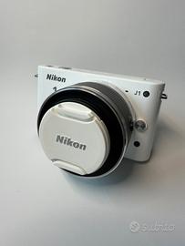 Nikon 1J 1 e obiettivo 10-30