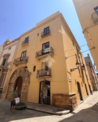 MULTILOCALE A TRAPANI