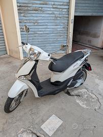 Piaggio Liberty ABS 125, del 2020 con 5100km