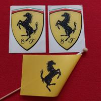 Scuderia Ferrari Adesivi Resinati Scudo Medio 2 PZ