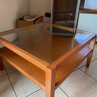 Tavolino in legno e vetro