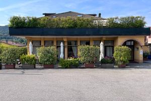 Locale Commerciale - Cunardo