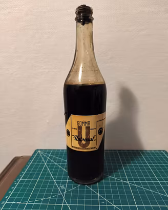 Bottiglia vintage Gomma Arabica Universal
