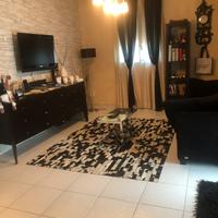 Salotto (divano 3 posti-credenza-vetrinetta)