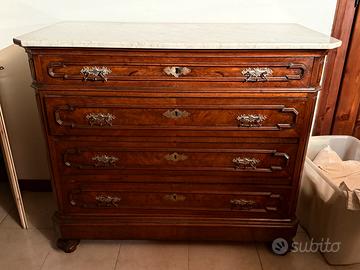 Cassettiera comò d’epoca in legno con piano marmo