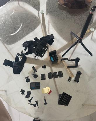 GoPro Hero 10 + Media Mod + Kit Accessori