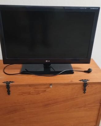 Vendersi tv 32 pollici LG