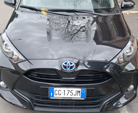 Vendita yaris hybrid 1.5 2021