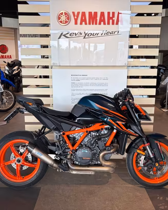 KTM 1290 SUPER DUKE R (2022)