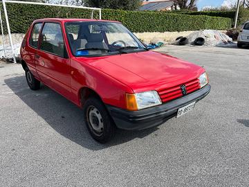 Peugeot 205 - 1988