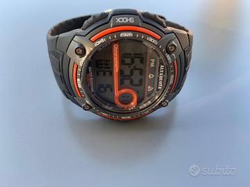 Orologio sportivo uomo.