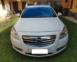 OPEL Insignia - 2011