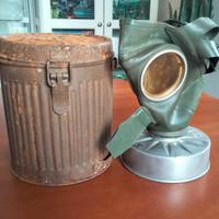 Maschera antigas tedesca WW2 no elmetto Luftschutz