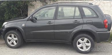 Ricambi usati Toyota rav 4 2.0