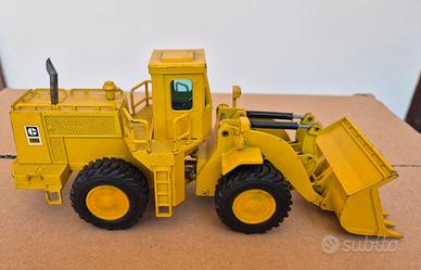 Modellino Caterpillar NZG anni 70
