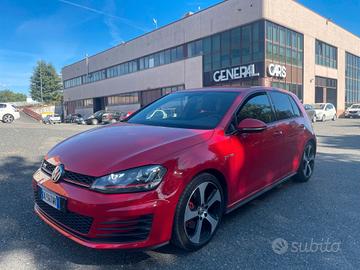 Volkswagen Golf GTI VII 5p 2.0 tsi 220CV