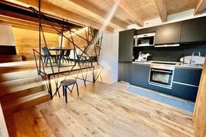 CASA SEMINDIPENDENTE A PONTE DI LEGNO
