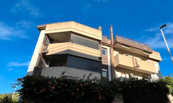 Elegante Bivano 60mq fronte Parco di Monte Urpinu