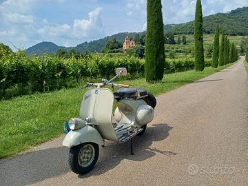 VESPA FARO BASSO CONSERVATA