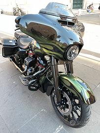 Harley street glide cvo 2022 envious green