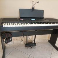 Pianoforte Digitale 88 Tasti Pesati Yamaha DGX 670