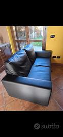 divano ecopelle nero