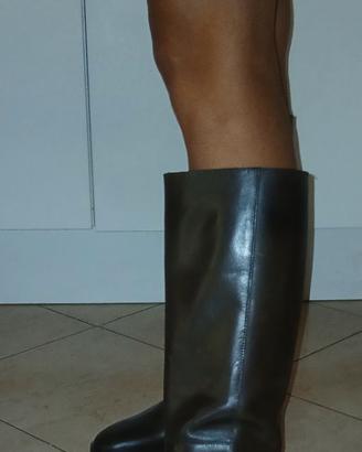 stivale in pelle
