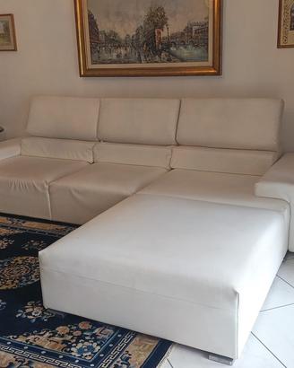Divano tre posti