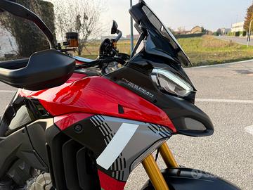 DUCATI Multistrada V4 Pikes Peak