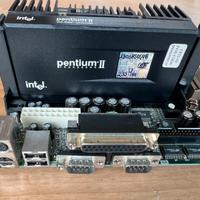 Scheda Madre Pentium 2 + 3 Banchi Ram Vintage
